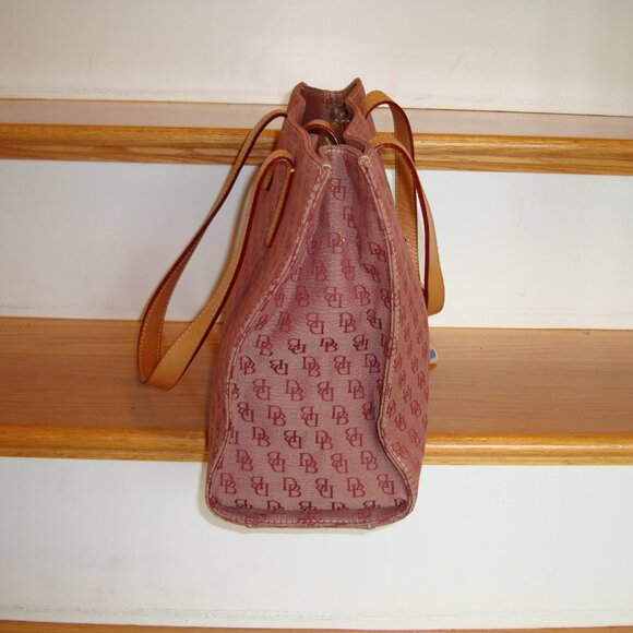 Vintage Dooney & Bourke East/West Tote Reddish Pink w/Leather Straps GOOD CONDIT - Picture 4 of 12